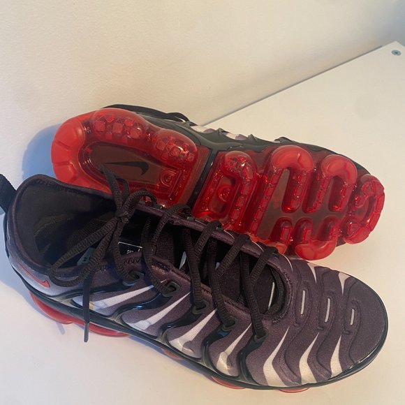 Nike Air VaporMax Plus "Shark" - Picture 4 of 8